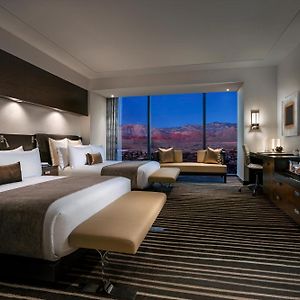 Luxury Queen Room